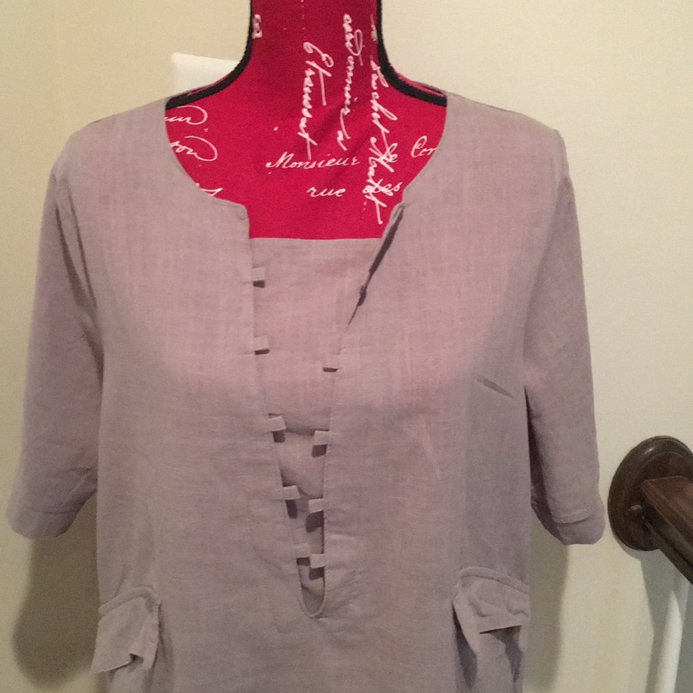 Linen Top - Picture 2 of 4